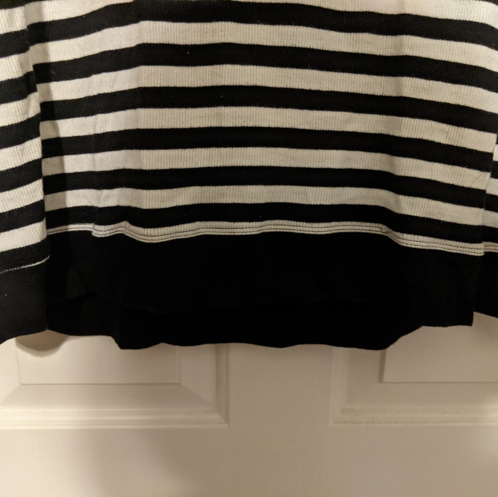 Torrid Plus 5x Top - Picture 2 of 4